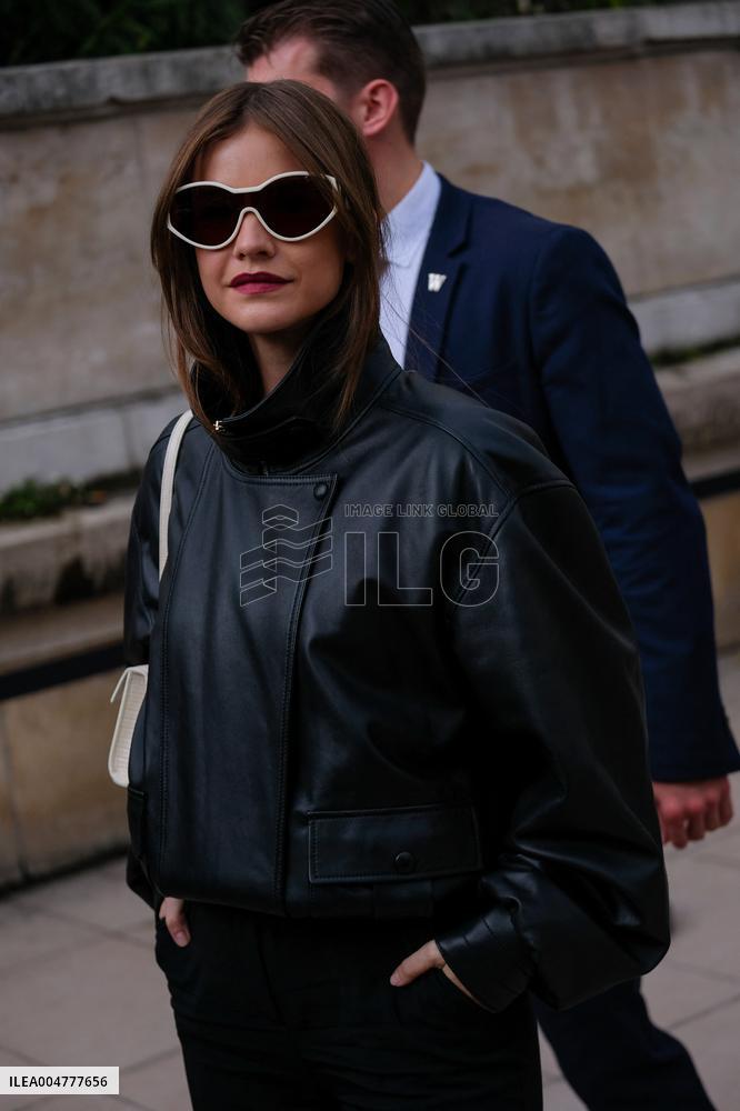 PFW - Elie Saab Outside Arrivals