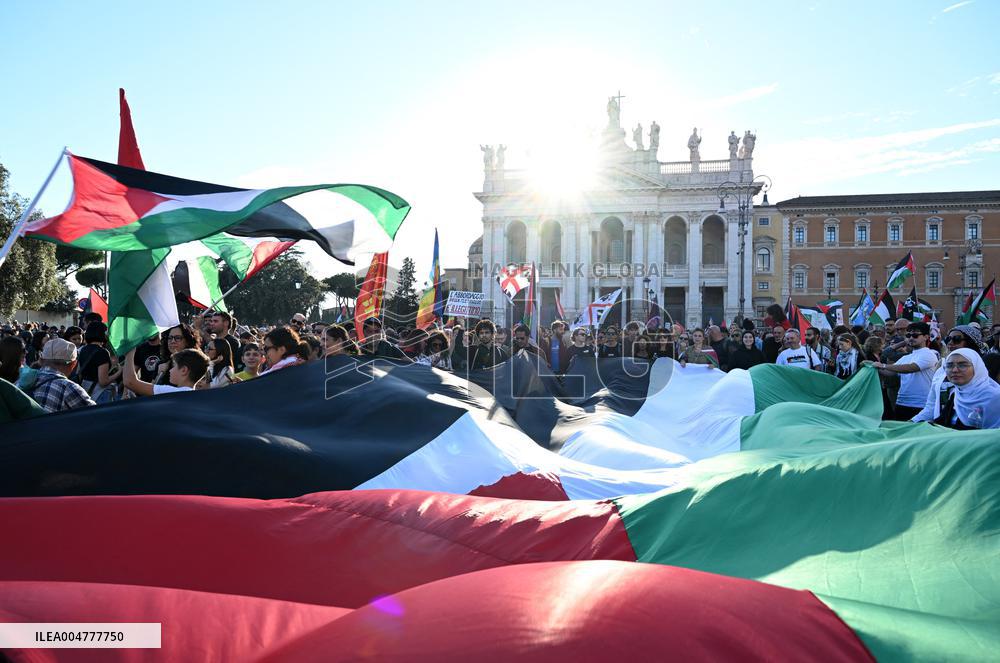 Massive Pro-Palestine Rally - Rome