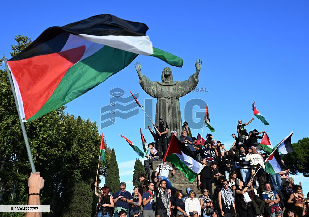 Massive Pro-Palestine Rally - Rome