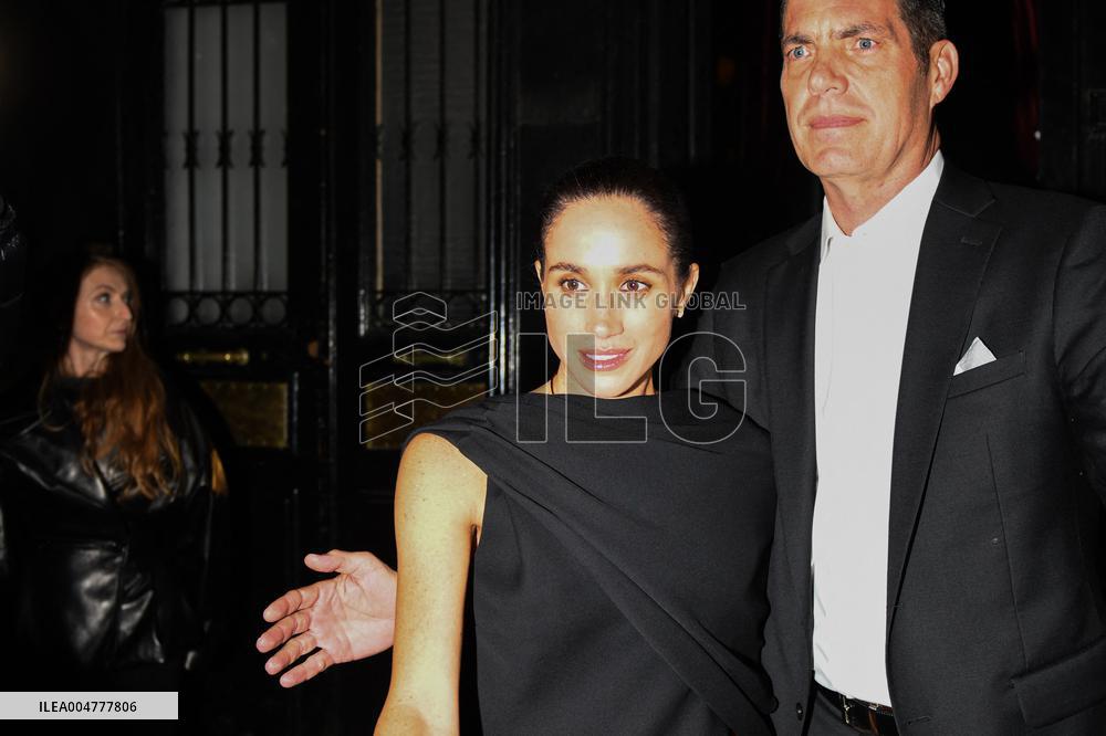 PFW - Meghan Markle Leaves Sugaar Restaurant