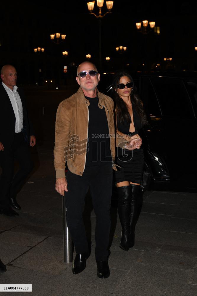 PFW - Jeff Bezos and Lauren Sanchez Arrive at Ritz