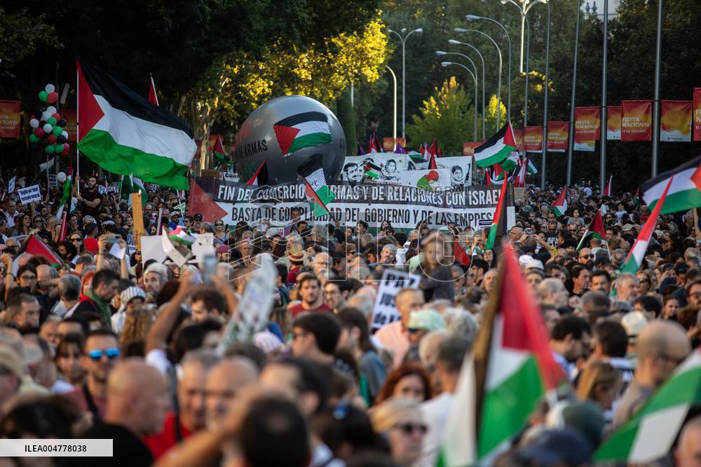 Demonstration in Support of Palestine Across Spain