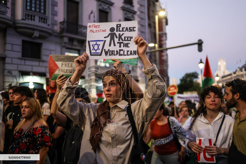 Demonstration in Support of Palestine Across Spain