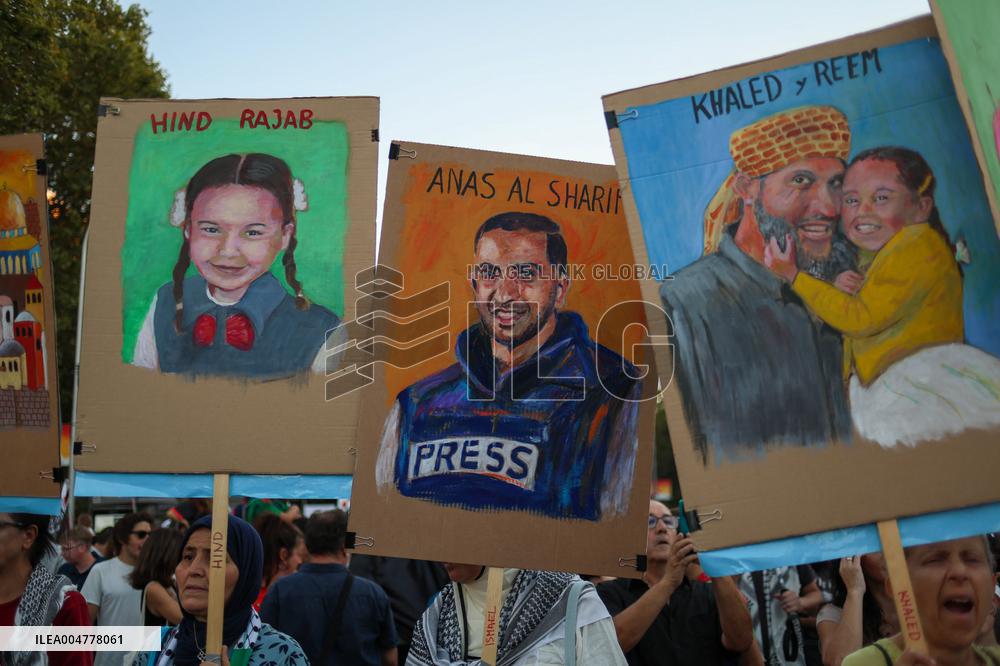 Demonstration in Support of Palestine Across Spain