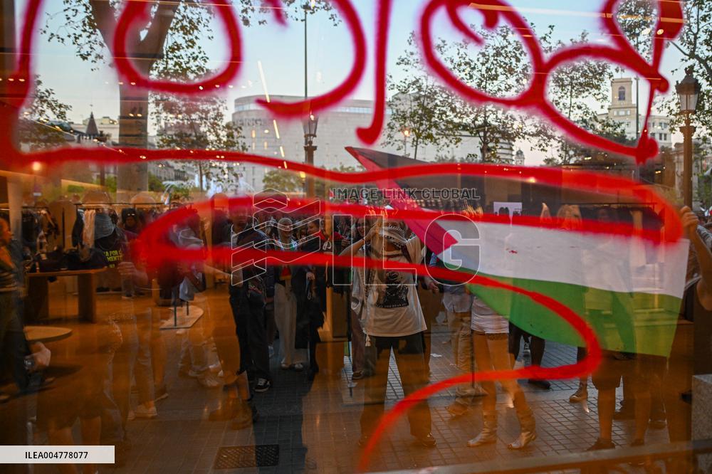 Demonstration in Support of Palestine Across Spain