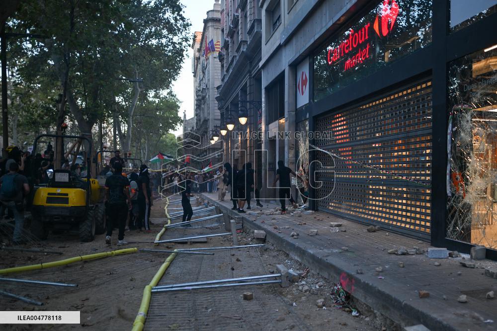 Demonstration in Support of Palestine Across Spain