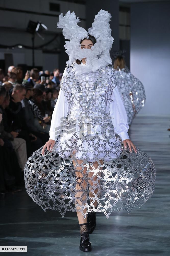 PFW - Noir Kei Ninomiya Runway