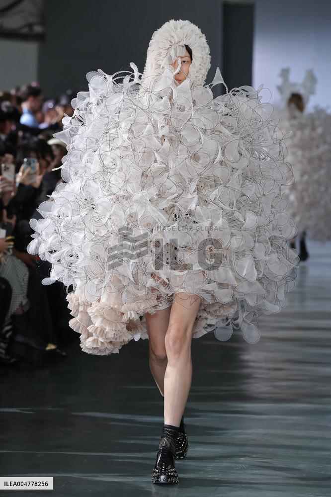 PFW - Noir Kei Ninomiya Runway