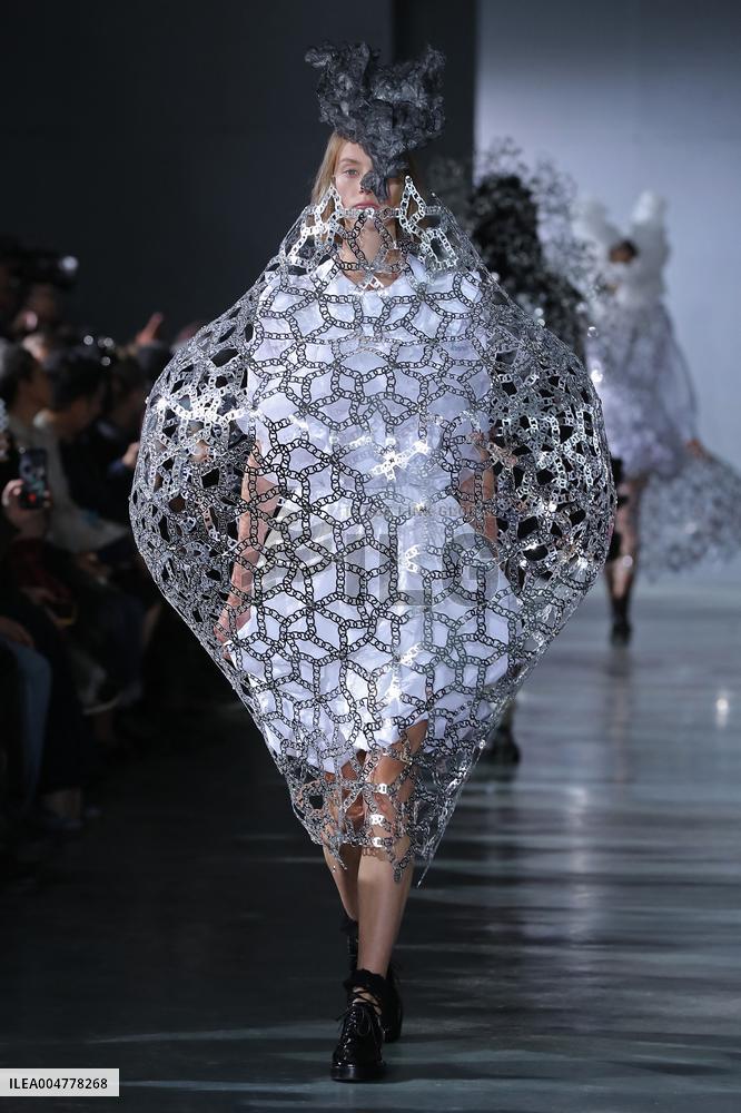 PFW - Noir Kei Ninomiya Runway