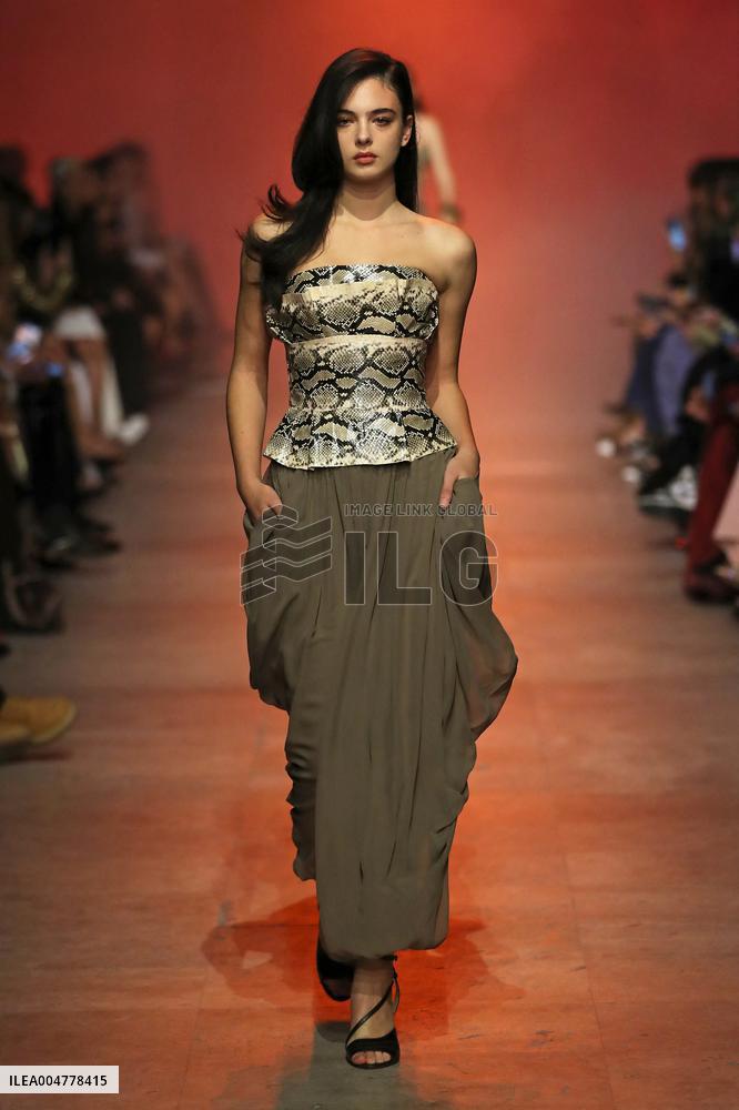 PFW - Elie Saab Runway