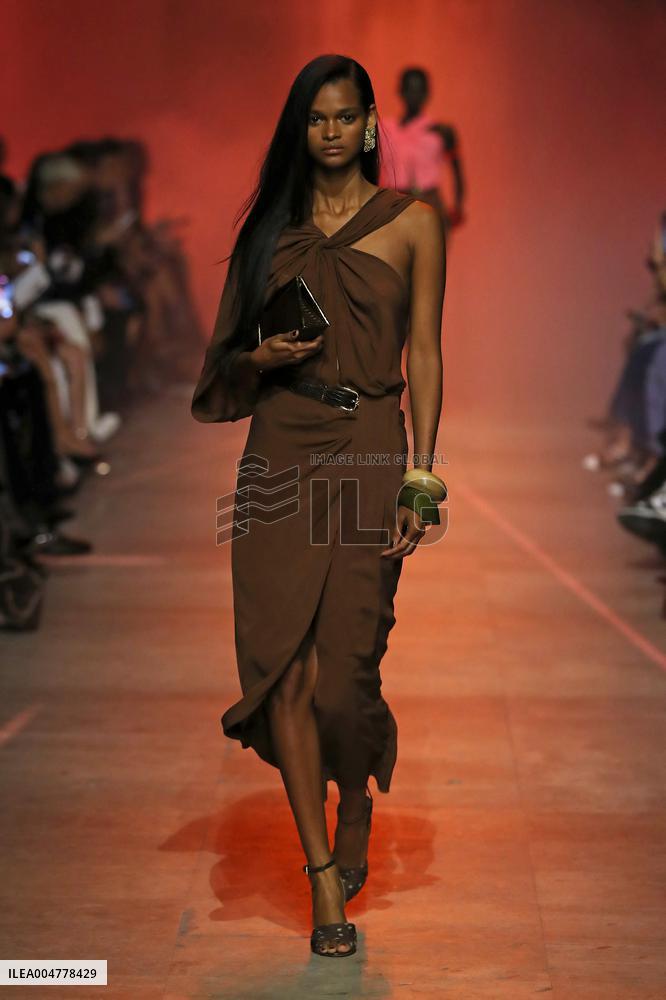 PFW - Elie Saab Runway