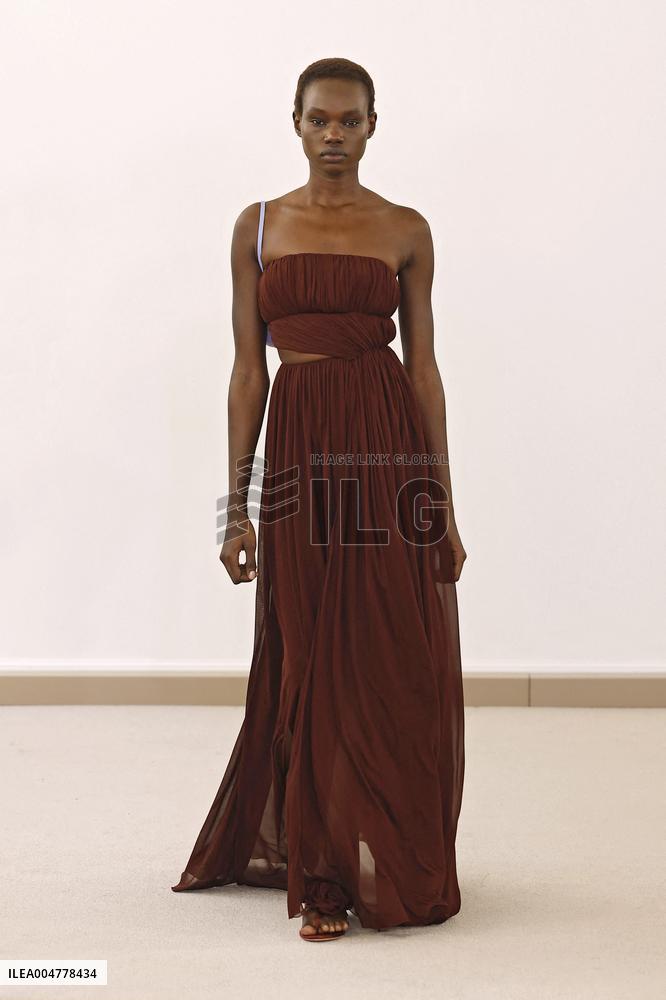 PFW - Giambattista Valli Runway