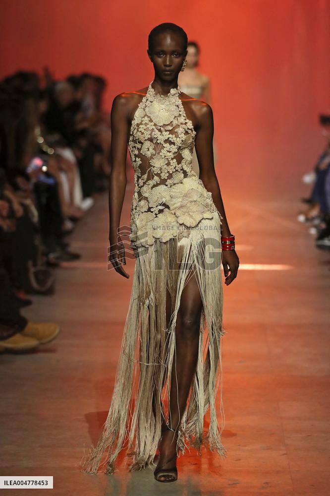 PFW - Elie Saab Runway