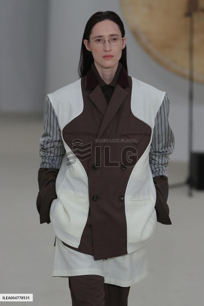 PFW - Issey Miyake Runway