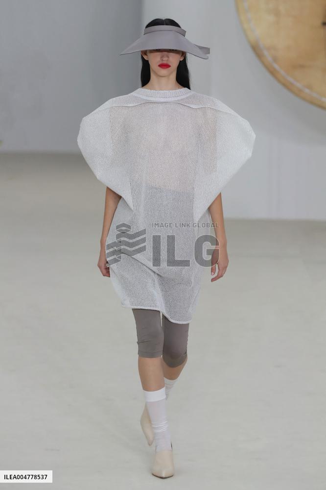 PFW - Issey Miyake Runway