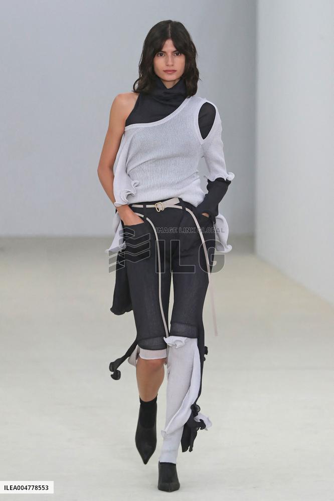 PFW - Issey Miyake Runway