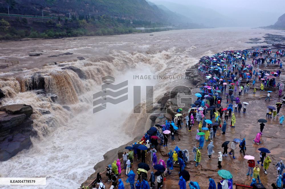 Yellow River Hukou Waterfall
