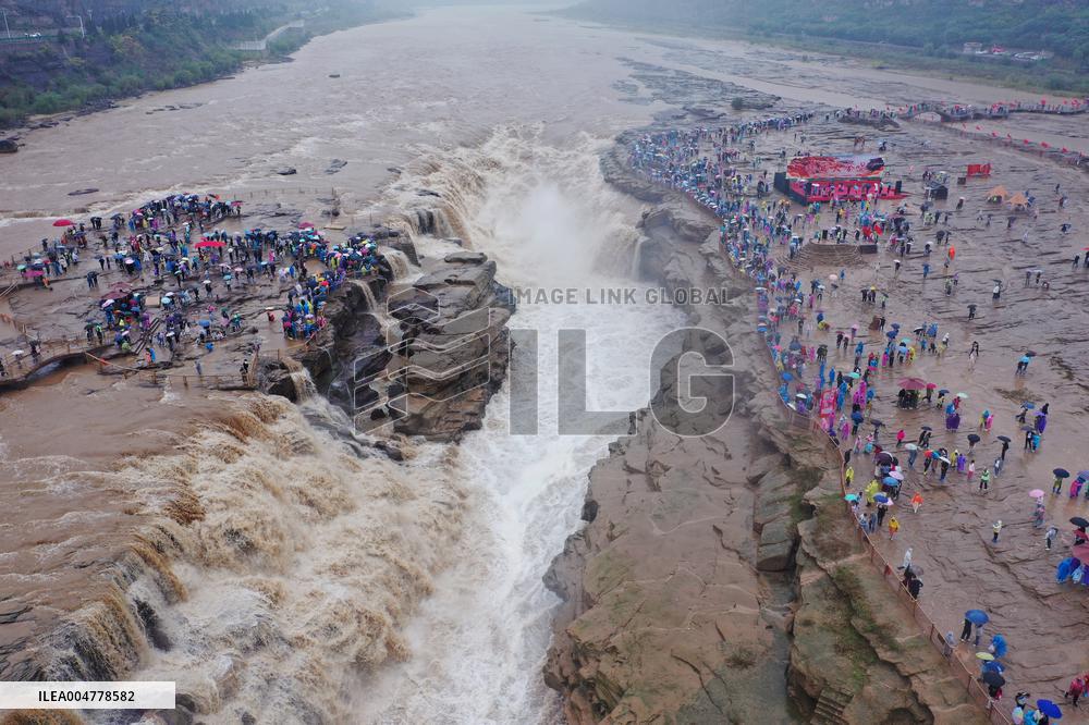 Yellow River Hukou Waterfall