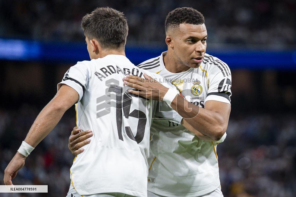 La Liga - Real Madrid v Villarreal Match