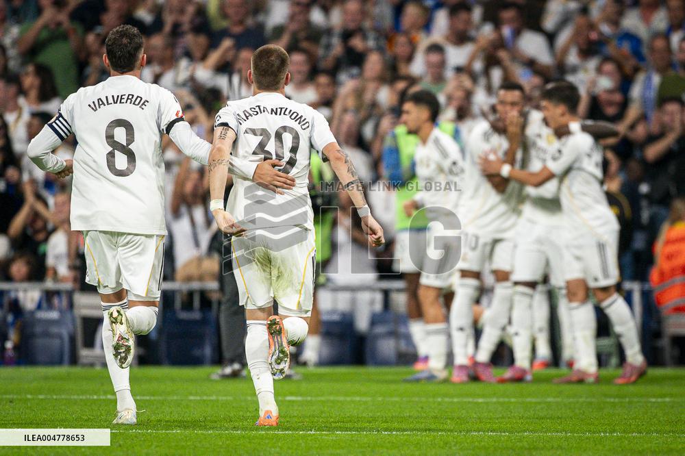 La Liga - Real Madrid v Villarreal Match