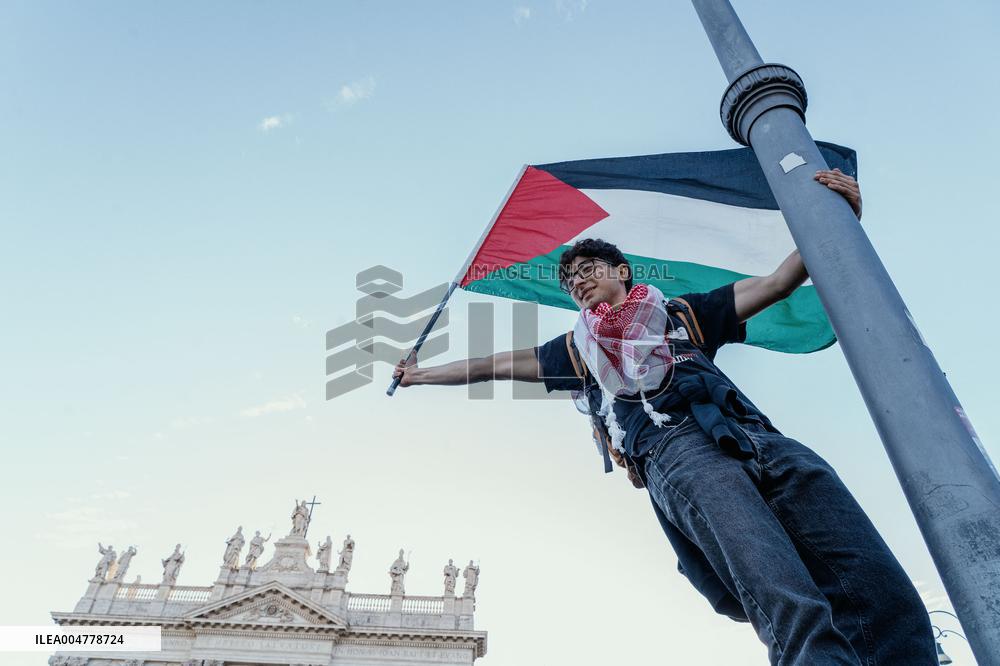 Demonstration in Support of Palestine Across Italy