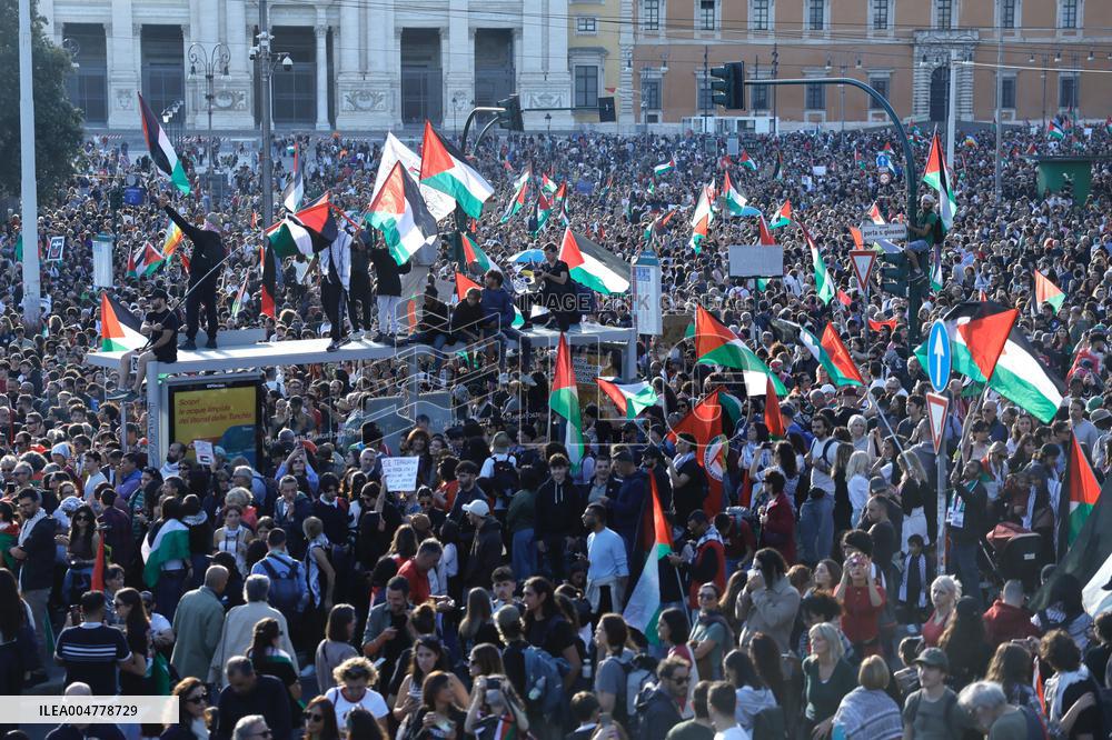 Demonstration in Support of Palestine Across Italy