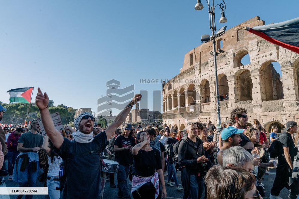 Demonstration in Support of Palestine Across Italy