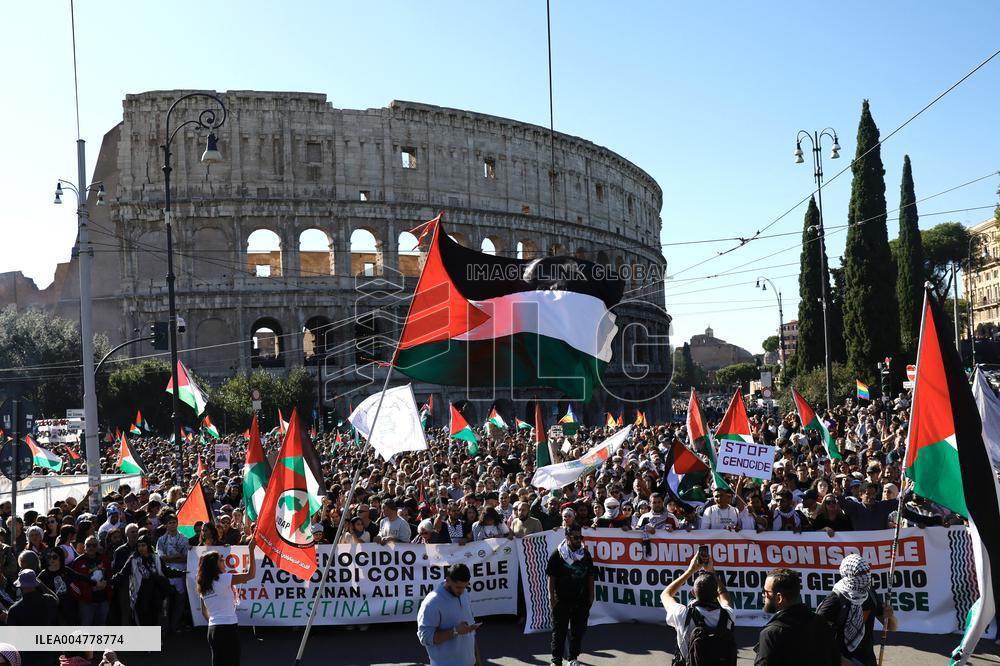 Demonstration in Support of Palestine Across Italy