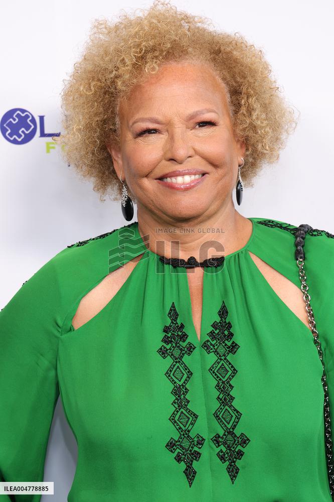 HollyRod Foundation's Annual DesignCare Gala - LA