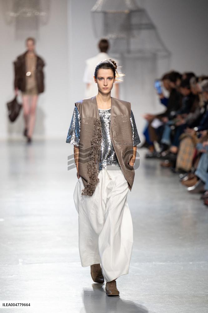 Runway Niccolo Pasqualetti Womenswear - PFW