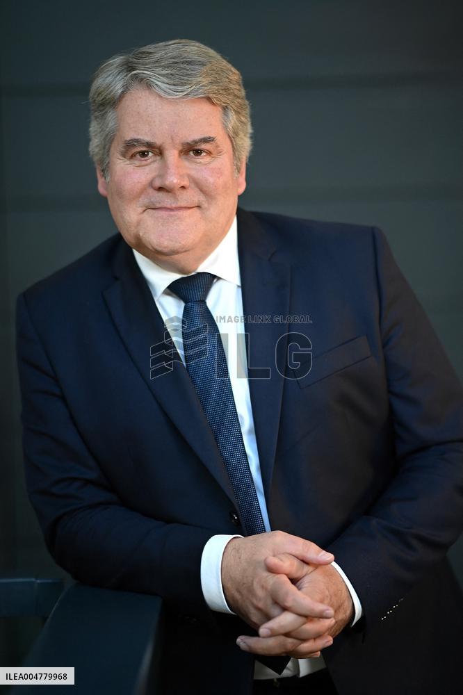 La Baule fiction politique Film Festival. FC