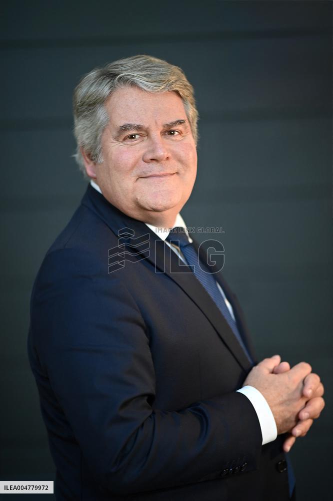 La Baule fiction politique Film Festival. FC