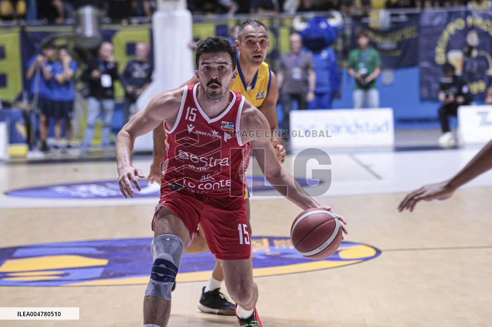 BASKET - Serie A2 - Reale Mutua Torino vs Estra Pistoia