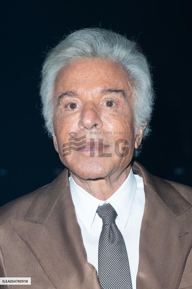 PFW Valentino Front Row