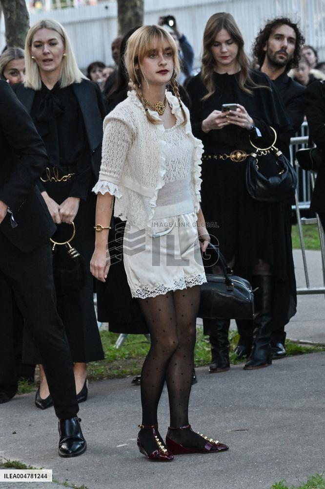 PFW Chloe Outside Arrivals