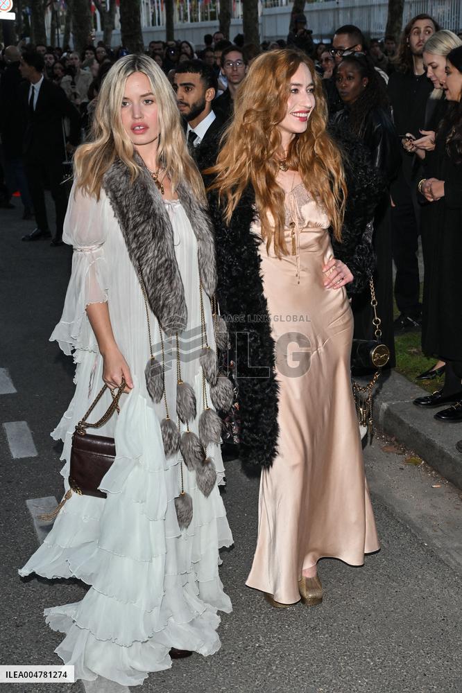 PFW Chloe Outside Arrivals