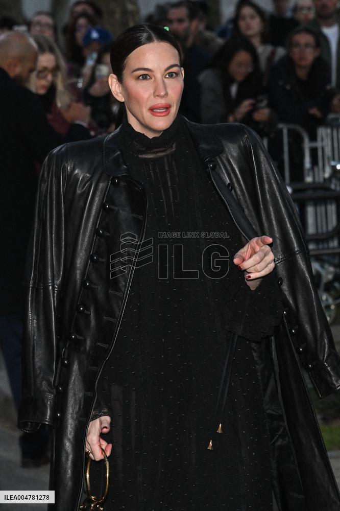 PFW Chloe Outside Arrivals