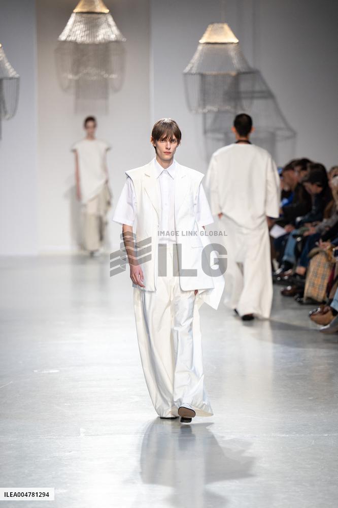 Runway Niccolo Pasqualetti Womenswear - PFW