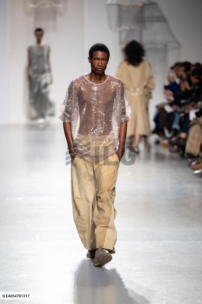 Runway Niccolo Pasqualetti Womenswear - PFW