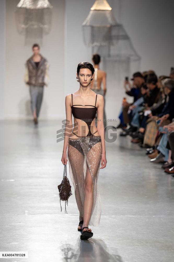 Runway Niccolo Pasqualetti Womenswear - PFW