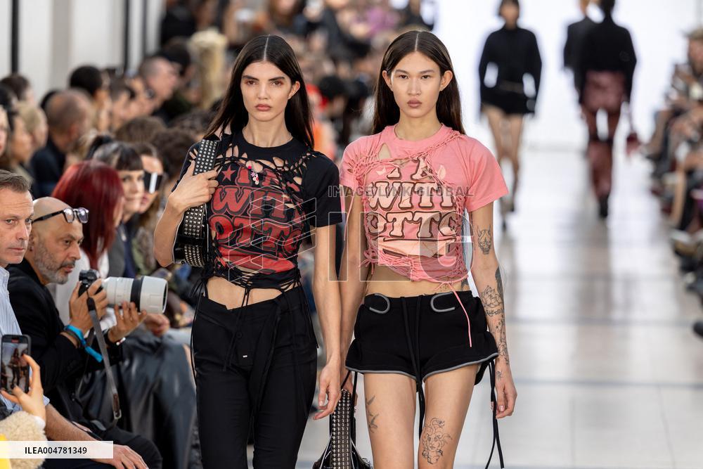 Runway Ottolinger Womenswear - PFW