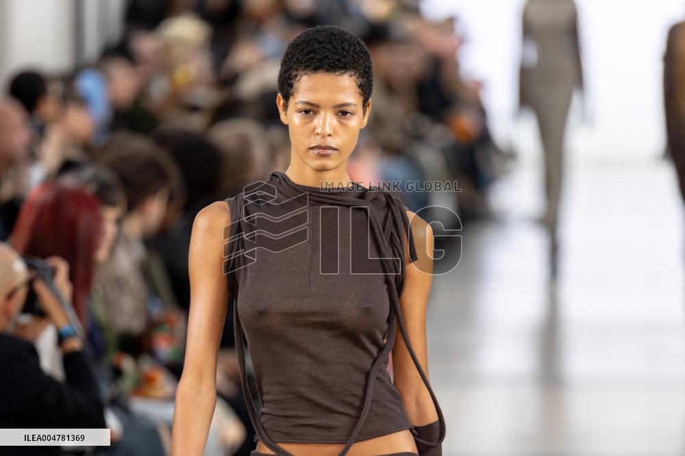 Runway Ottolinger Womenswear - PFW