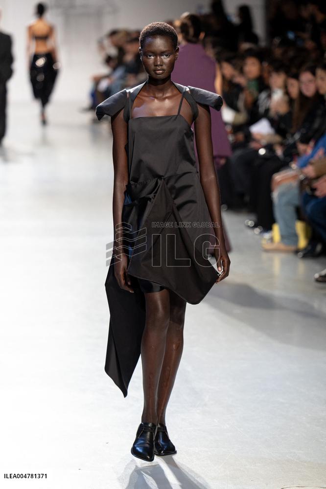 Runway Niccolo Pasqualetti Womenswear - PFW