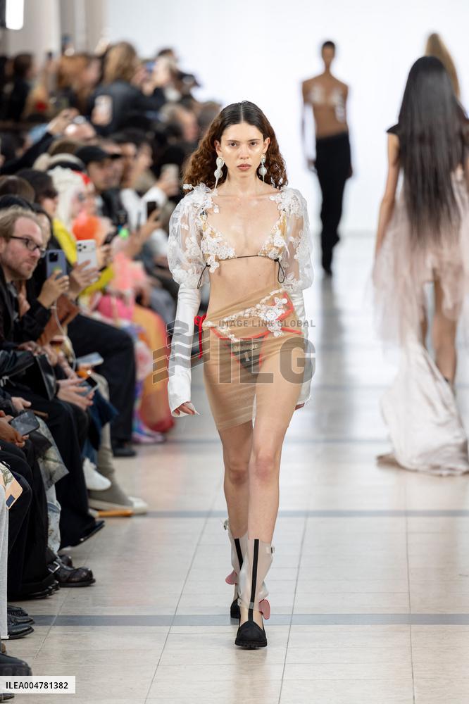 Runway Ottolinger Womenswear - PFW