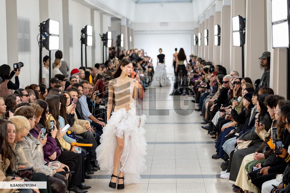 Runway Ottolinger Womenswear - PFW