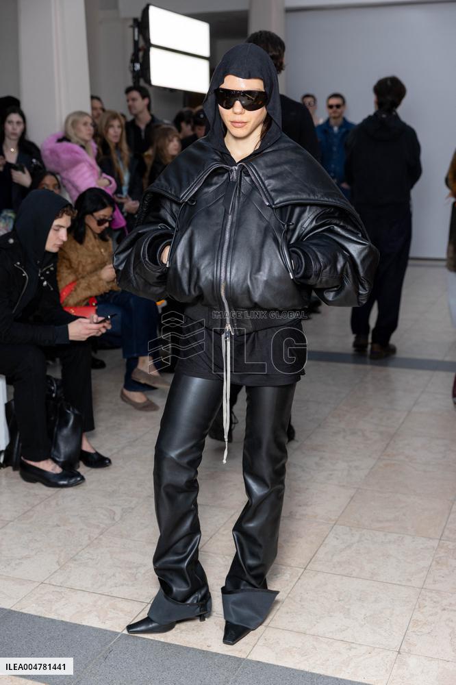 Front Row Ottolinger Womenswear - PFW