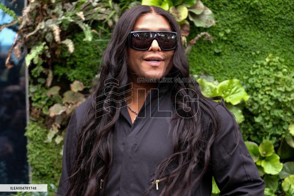 PFW - Jean Paul Gaultier Outside Arrivals