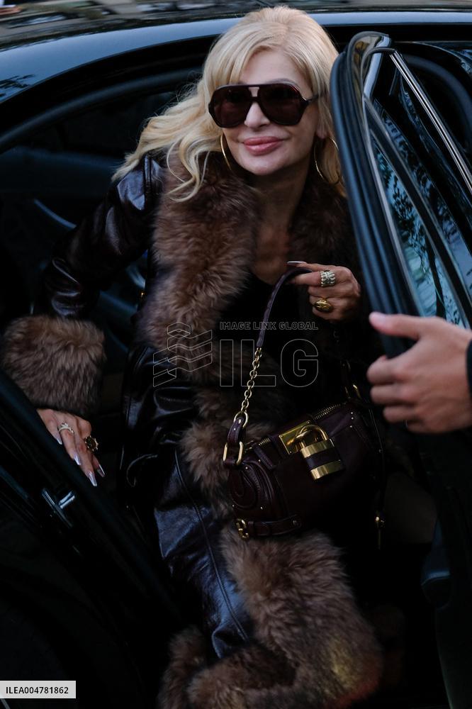 PFW - Chloe Outside Arrivals
