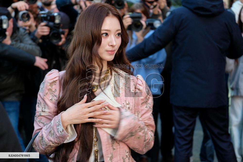 PFW - Chloe Outside Arrivals