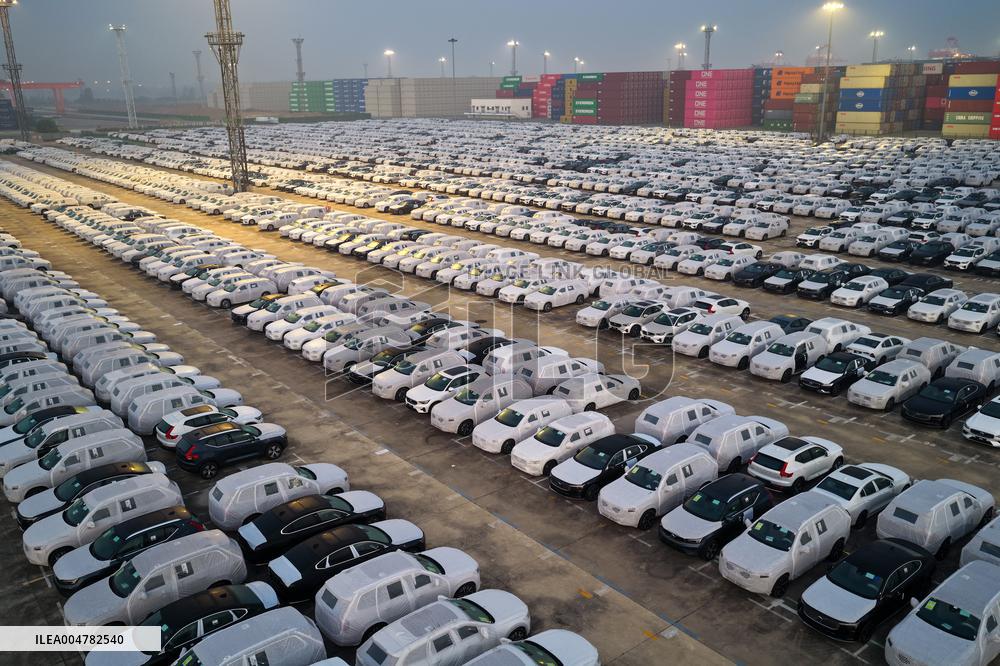 Nanjing Port Vehicles Export